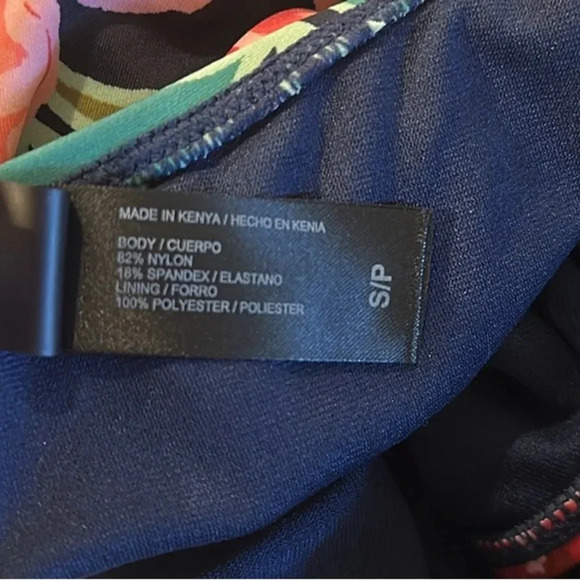 Hurley NWT One Piece UPF 50+ Protection Swimsuit Size Small Women Beach Resort - Picture 8 of 11